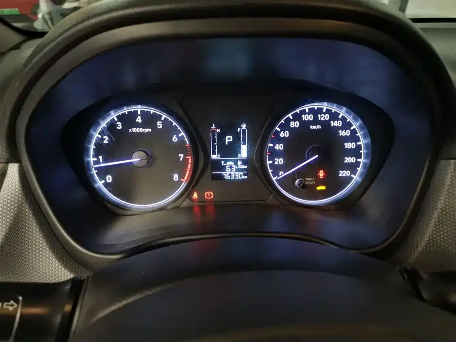 Hyundai Hyundai Reina в цвете и кузовом – это идеальный выбор среди китайских автомобилей. Доступная цена и надежность гарантированы.
