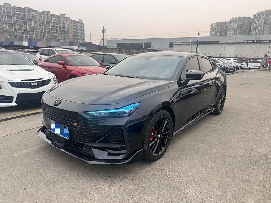 Changan Changan UNI-V в цвете и кузовом – это идеальный выбор среди китайских автомобилей. Доступная цена и надежность гарантированы.