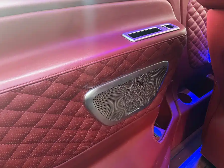 Mercedes-Benz Mercedes-Benz Vito в цвете и кузовом – это идеальный выбор среди китайских автомобилей. Доступная цена и надежность гарантированы.