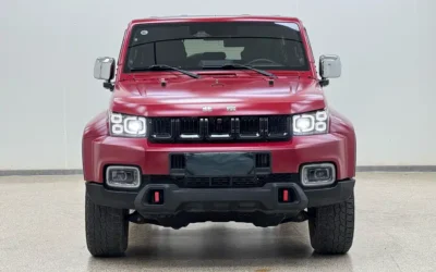 Beijing Off-road BAIC BJ40 в цвете и кузовом – это идеальный выбор среди китайских автомобилей. Доступная цена и надежность гарантированы.