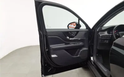 Changan Changan UNI-V iDD в цвете и кузовом – это идеальный выбор среди китайских автомобилей. Доступная цена и надежность гарантированы.