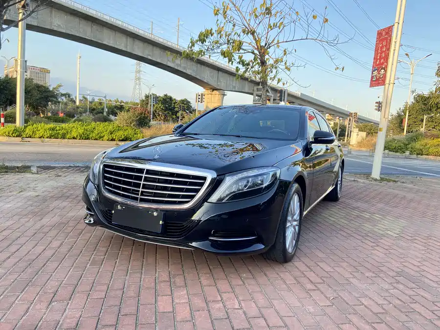 Mercedes-Benz Mercedes-Benz S-Class в цвете и кузовом – это идеальный выбор среди китайских автомобилей. Доступная цена и надежность гарантированы.