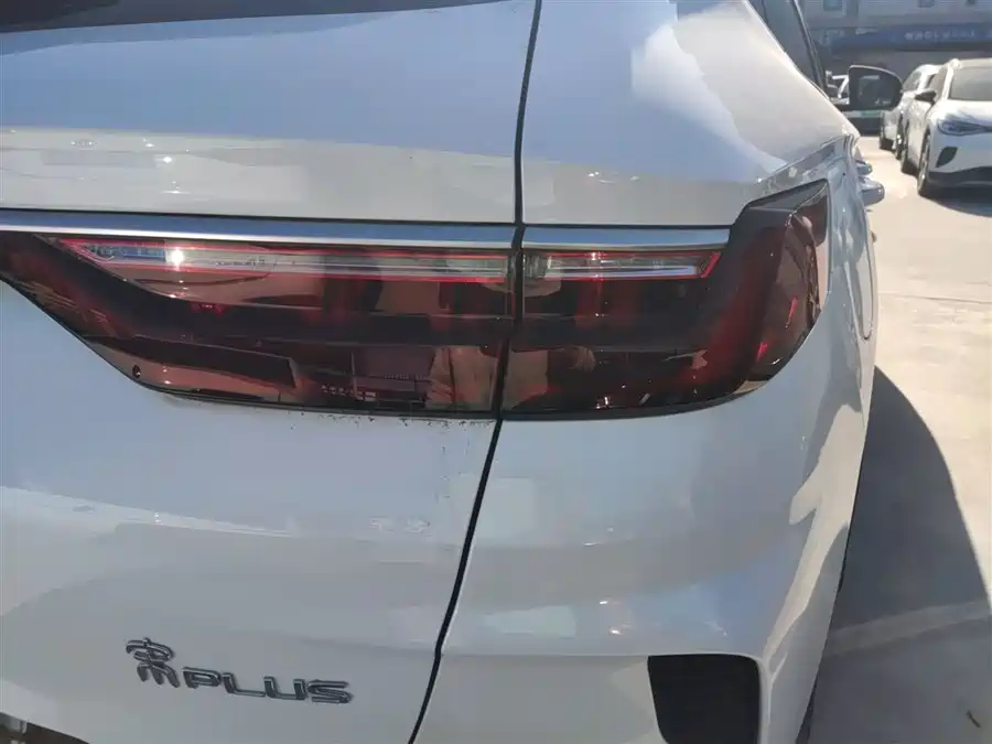 BYD BYD Song PLUS EV в цвете и кузовом – это идеальный выбор среди китайских автомобилей. Доступная цена и надежность гарантированы.