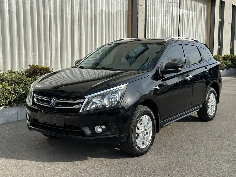 Honda Honda Vezel в цвете и кузовом – это идеальный выбор среди китайских автомобилей. Доступная цена и надежность гарантированы.