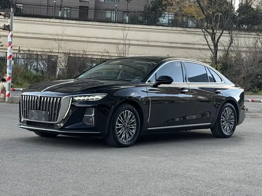 Hongqi Hongqi H5 в цвете и кузовом – это идеальный выбор среди китайских автомобилей. Доступная цена и надежность гарантированы.