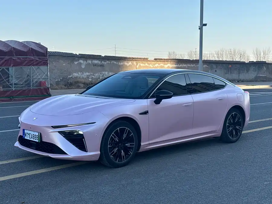 Mazda Mazda 3 в цвете и кузовом – это идеальный выбор среди китайских автомобилей. Доступная цена и надежность гарантированы.