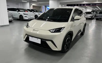 BYD BYD Seal 07 DM-i в цвете и кузовом – это идеальный выбор среди китайских автомобилей. Доступная цена и надежность гарантированы.