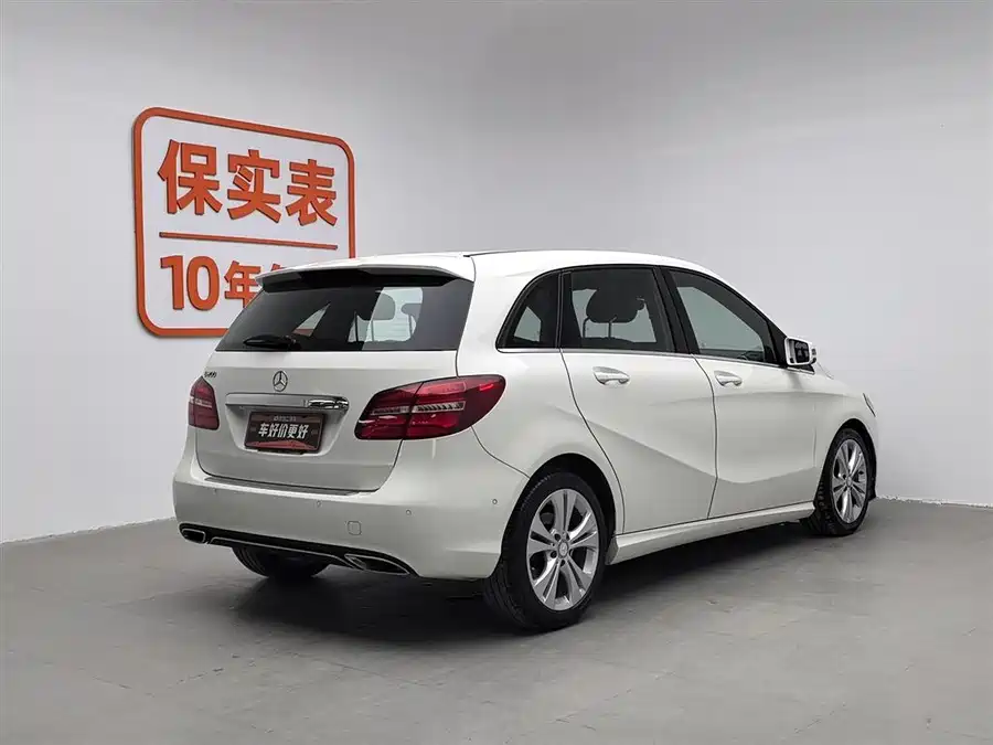 Honda Honda Vezel в цвете и кузовом – это идеальный выбор среди китайских автомобилей. Доступная цена и надежность гарантированы.