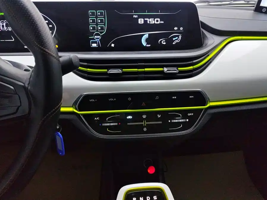Changan Changan Oshan Benben E-Star в цвете и кузовом – это идеальный выбор среди китайских автомобилей. Доступная цена и надежность гарантированы.