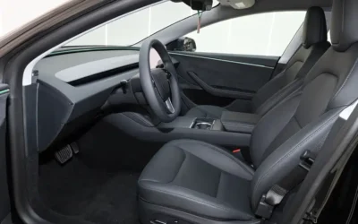Tesla Tesla Model 3 в цвете и кузовом – это идеальный выбор среди китайских автомобилей. Доступная цена и надежность гарантированы.