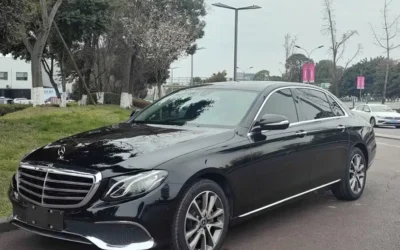 Mercedes-Benz Mercedes-Benz V-Class в цвете и кузовом – это идеальный выбор среди китайских автомобилей. Доступная цена и надежность гарантированы.