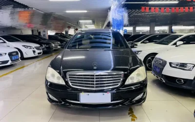 Mercedes-Benz Mercedes-Benz C-Class в цвете и кузовом – это идеальный выбор среди китайских автомобилей. Доступная цена и надежность гарантированы.