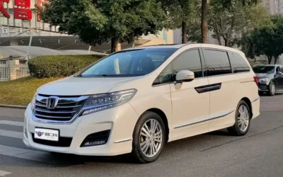 Honda Honda CR-V в цвете и кузовом – это идеальный выбор среди китайских автомобилей. Доступная цена и надежность гарантированы.