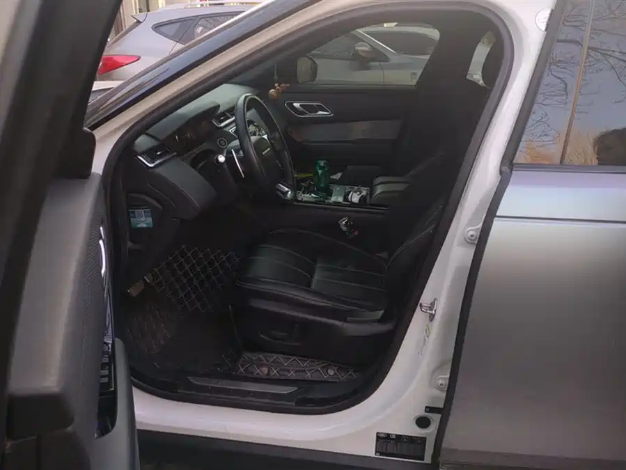 Land Rover Manhart Range Rover Velar в цвете и кузовом – это идеальный выбор среди китайских автомобилей. Доступная цена и надежность гарантированы.