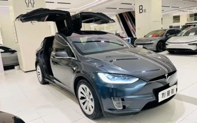 Tesla Tesla Model Y в цвете и кузовом – это идеальный выбор среди китайских автомобилей. Доступная цена и надежность гарантированы.