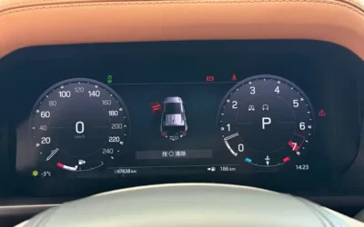 Land Rover Manhart Range Rover Velar в цвете и кузовом – это идеальный выбор среди китайских автомобилей. Доступная цена и надежность гарантированы.