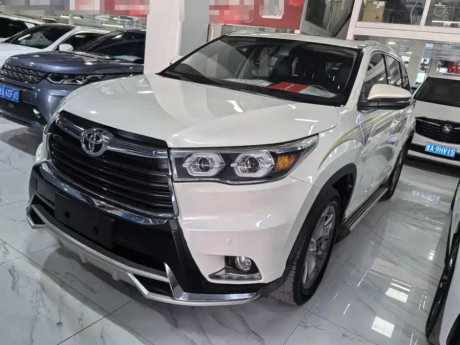 WuLing Wuling Bingo в цвете и кузовом – это идеальный выбор среди китайских автомобилей. Доступная цена и надежность гарантированы.
