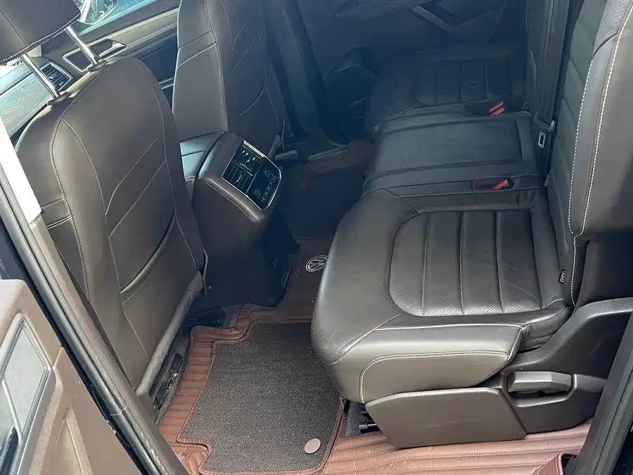 Volkswagen Volkswagen Teramont в цвете и кузовом – это идеальный выбор среди китайских автомобилей. Доступная цена и надежность гарантированы.