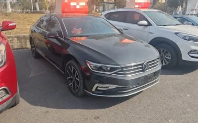 Volkswagen Volkswagen TAYRON в цвете и кузовом – это идеальный выбор среди китайских автомобилей. Доступная цена и надежность гарантированы.