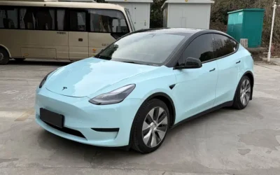 Tesla Tesla Model 3 в цвете и кузовом – это идеальный выбор среди китайских автомобилей. Доступная цена и надежность гарантированы.