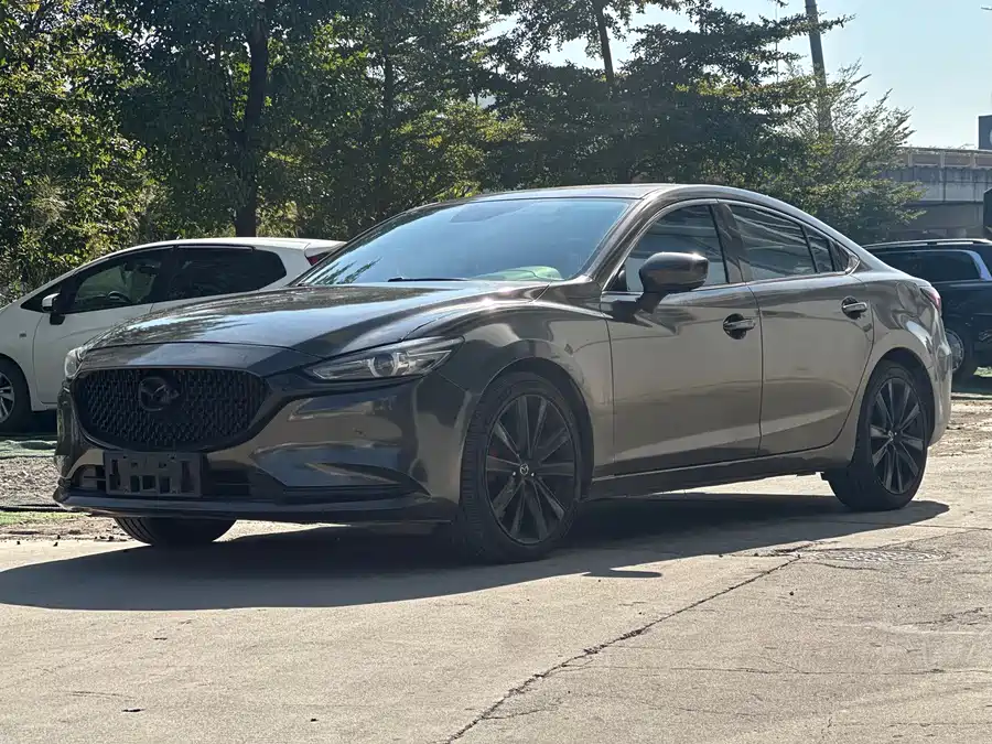 Changan Changan UNI-K iDD в цвете и кузовом – это идеальный выбор среди китайских автомобилей. Доступная цена и надежность гарантированы.