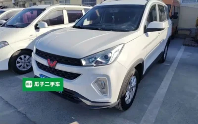 WuLing Wuling Hongguang в цвете и кузовом – это идеальный выбор среди китайских автомобилей. Доступная цена и надежность гарантированы.