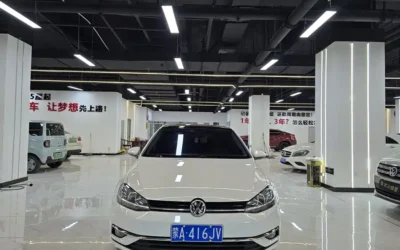 Volkswagen Volkswagen Golf в цвете и кузовом – это идеальный выбор среди китайских автомобилей. Доступная цена и надежность гарантированы.