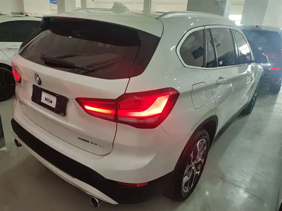 Geely Geely PREFACE в цвете и кузовом – это идеальный выбор среди китайских автомобилей. Доступная цена и надежность гарантированы.