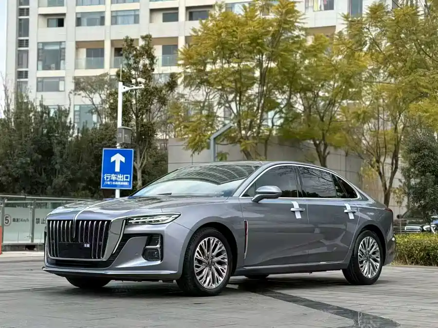 Hongqi Hongqi H5 в цвете и кузовом – это идеальный выбор среди китайских автомобилей. Доступная цена и надежность гарантированы.