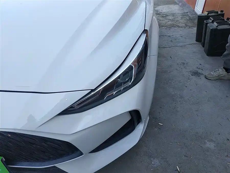 MG MG 5 в цвете и кузовом – это идеальный выбор среди китайских автомобилей. Доступная цена и надежность гарантированы.