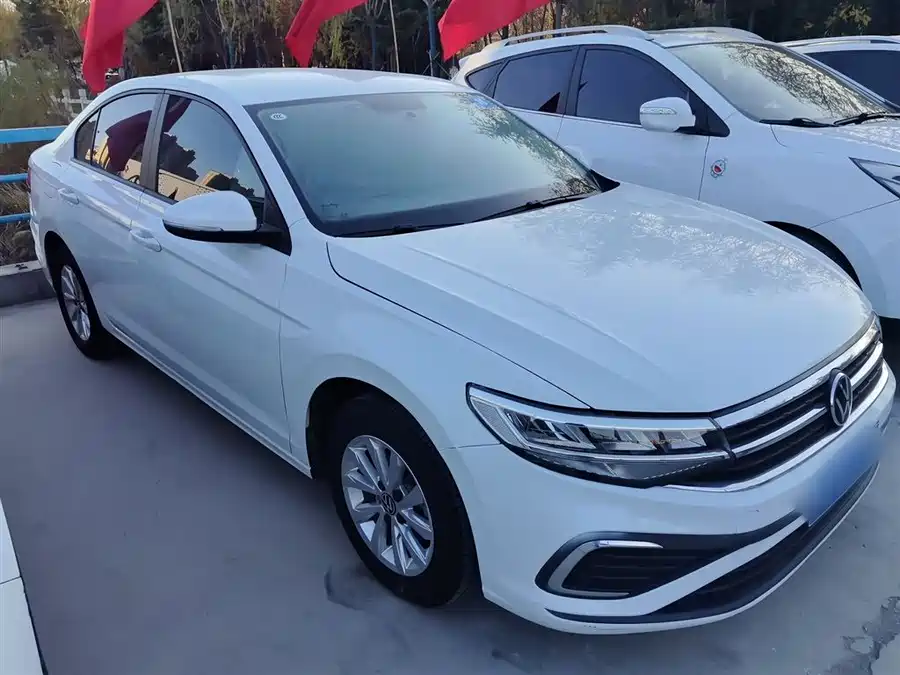Volkswagen Volkswagen Bora в цвете и кузовом – это идеальный выбор среди китайских автомобилей. Доступная цена и надежность гарантированы.