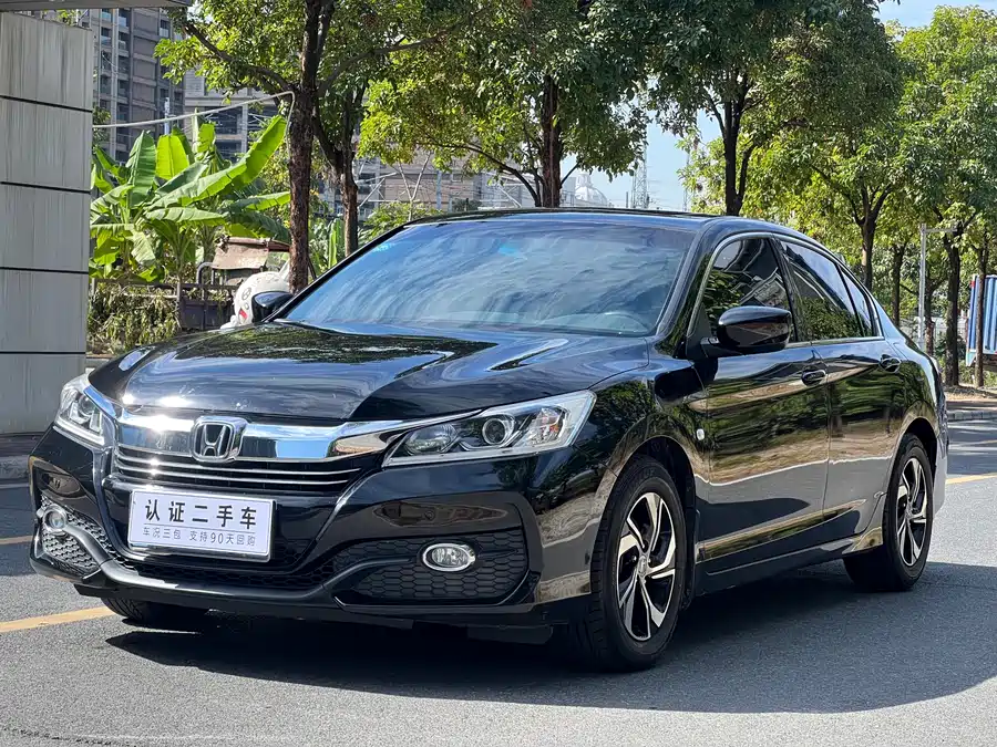 Honda Honda Accord в цвете и кузовом – это идеальный выбор среди китайских автомобилей. Доступная цена и надежность гарантированы.