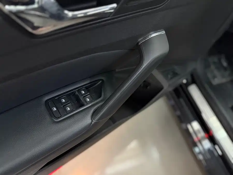 Volvo Volvo S90 в цвете и кузовом – это идеальный выбор среди китайских автомобилей. Доступная цена и надежность гарантированы.