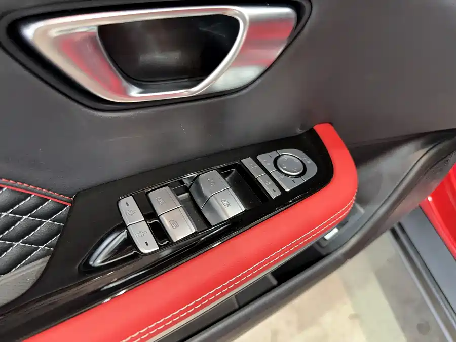 Mercedes-Benz Mercedes-Benz E-Class в цвете и кузовом – это идеальный выбор среди китайских автомобилей. Доступная цена и надежность гарантированы.