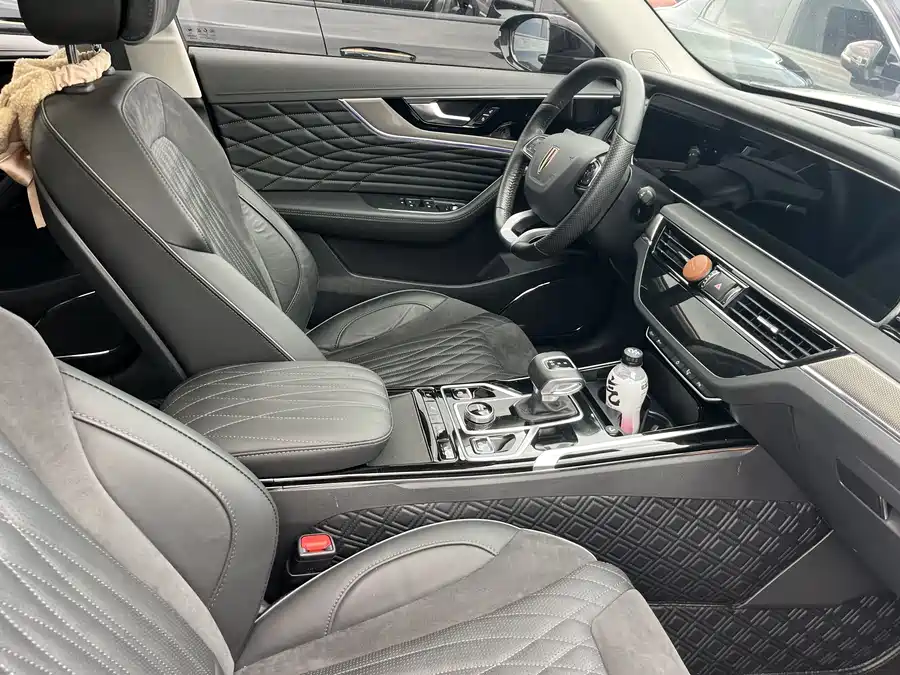 Dongfeng FENGON FENGON 500 в цвете и кузовом – это идеальный выбор среди китайских автомобилей. Доступная цена и надежность гарантированы.