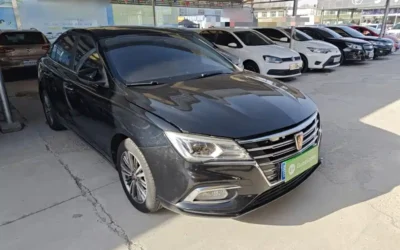 Roewe Roewe RX5 в цвете и кузовом – это идеальный выбор среди китайских автомобилей. Доступная цена и надежность гарантированы.