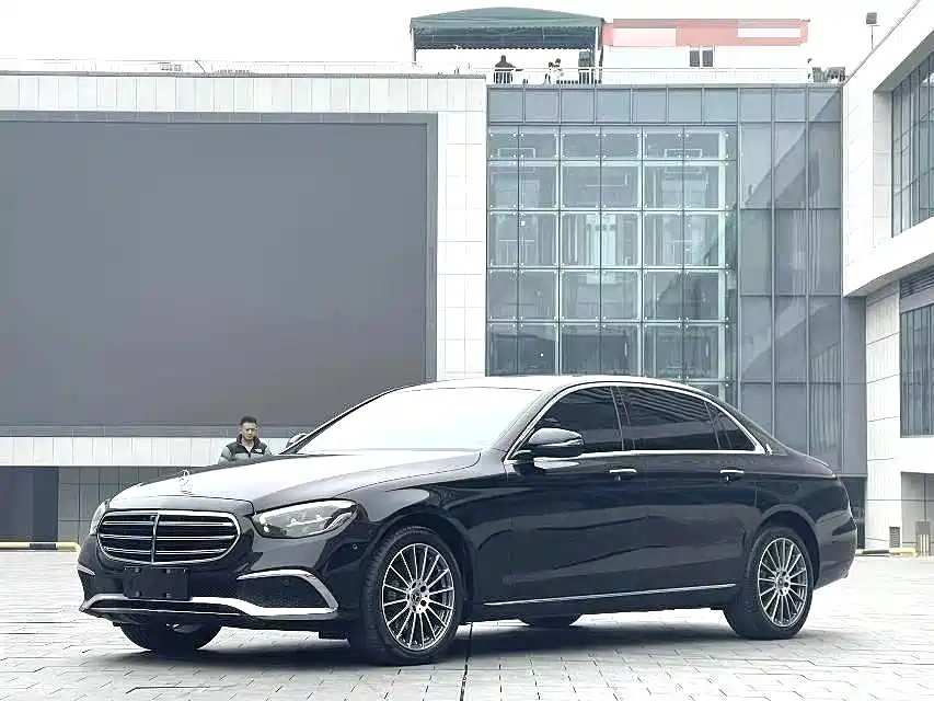 Mercedes-Benz Mercedes-Benz E-Class в цвете и кузовом – это идеальный выбор среди китайских автомобилей. Доступная цена и надежность гарантированы.