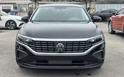 Volkswagen Volkswagen Santana в цвете и кузовом – это идеальный выбор среди китайских автомобилей. Доступная цена и надежность гарантированы.