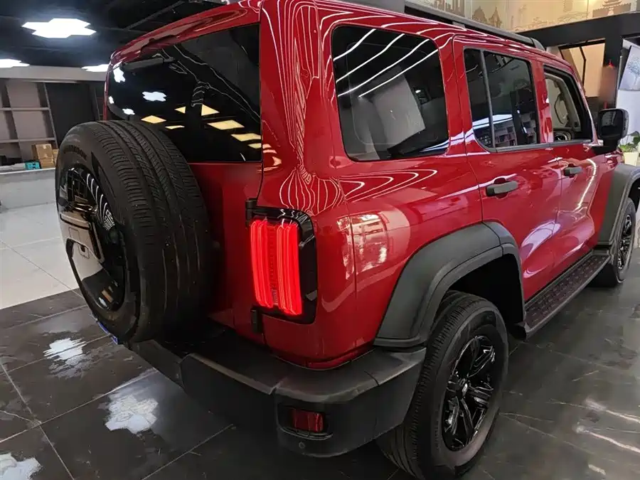 Land Rover Land Rover Range Rover в цвете и кузовом – это идеальный выбор среди китайских автомобилей. Доступная цена и надежность гарантированы.