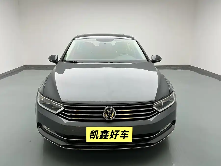 Luxgen Luxgen U6 SUV в цвете и кузовом – это идеальный выбор среди китайских автомобилей. Доступная цена и надежность гарантированы.