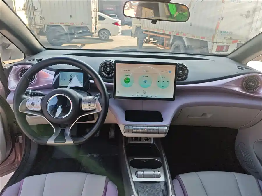 Buick Buick GL8 в цвете и кузовом – это идеальный выбор среди китайских автомобилей. Доступная цена и надежность гарантированы.