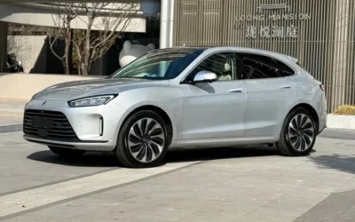 Aito AITO M5 в цвете и кузовом – это идеальный выбор среди китайских автомобилей. Доступная цена и надежность гарантированы.