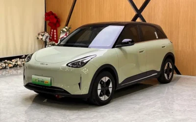Geely Galaxy Galaxy L6 в цвете и кузовом – это идеальный выбор среди китайских автомобилей. Доступная цена и надежность гарантированы.
