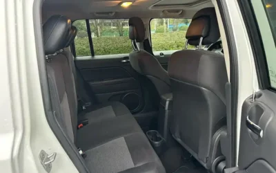Jeep Jeep Wrangler в цвете и кузовом – это идеальный выбор среди китайских автомобилей. Доступная цена и надежность гарантированы.