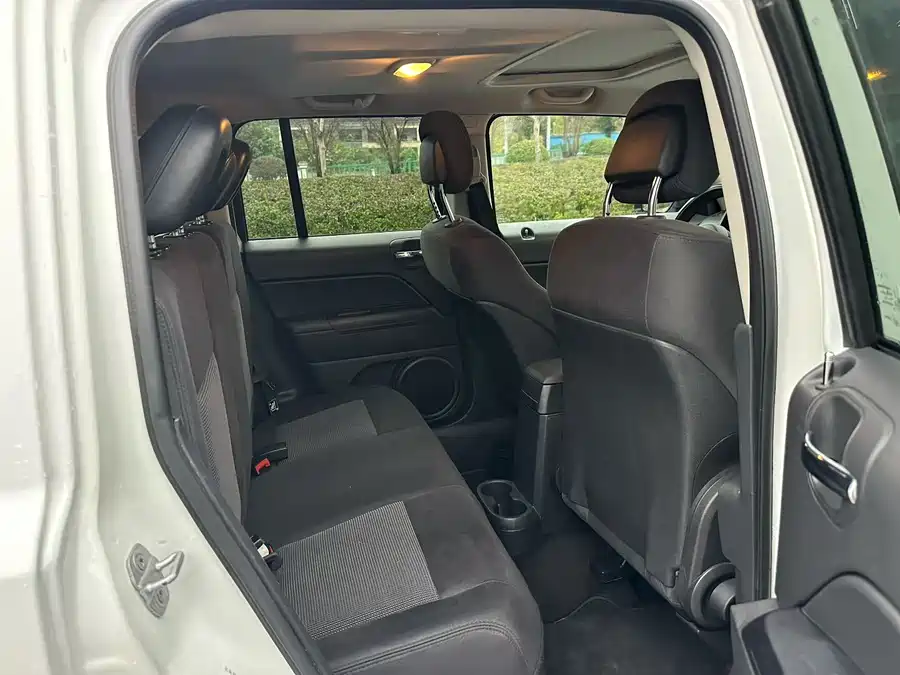 Ford Ford Edge в цвете и кузовом – это идеальный выбор среди китайских автомобилей. Доступная цена и надежность гарантированы.