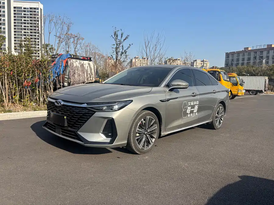 Geely Geely PREFACE в цвете и кузовом – это идеальный выбор среди китайских автомобилей. Доступная цена и надежность гарантированы.