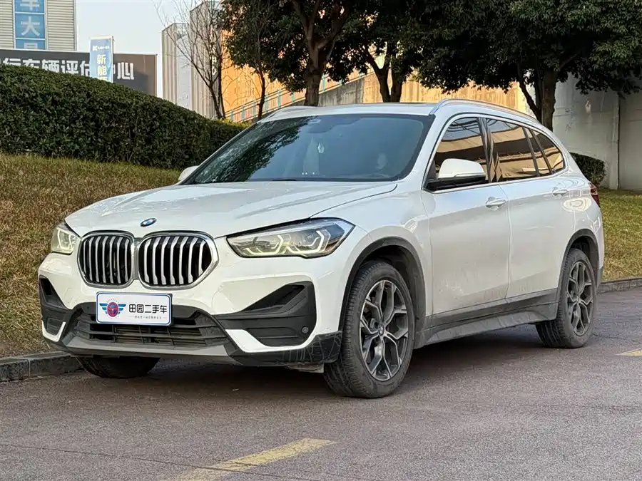 Buick Buick GL8 в цвете и кузовом – это идеальный выбор среди китайских автомобилей. Доступная цена и надежность гарантированы.
