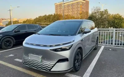 Xpeng Xpeng G6 в цвете и кузовом – это идеальный выбор среди китайских автомобилей. Доступная цена и надежность гарантированы.