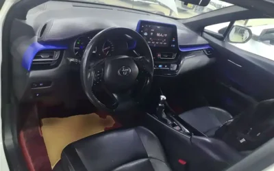 Toyota Toyota Corolla в цвете и кузовом – это идеальный выбор среди китайских автомобилей. Доступная цена и надежность гарантированы.