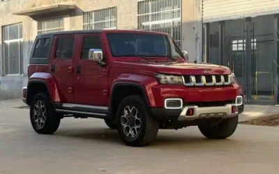 Beijing Off-road BAIC BJ40 в цвете и кузовом – это идеальный выбор среди китайских автомобилей. Доступная цена и надежность гарантированы.